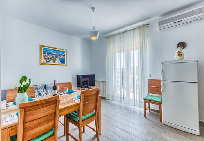 Apartments & Bungalows Ivanovic, Resnik, Kastela, Trogir